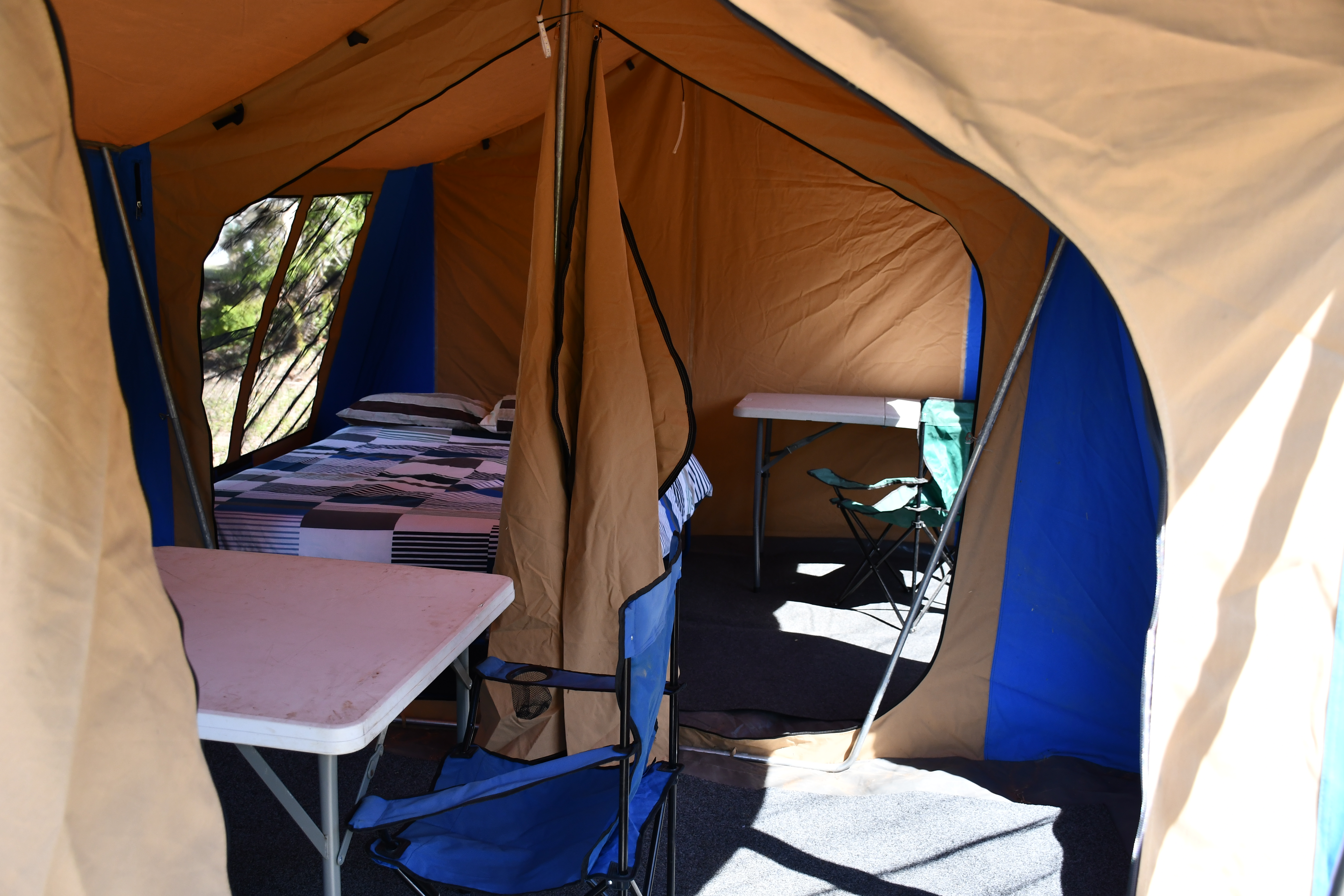 Woodford Folk Festival 2025- 4 person tent - Image 5